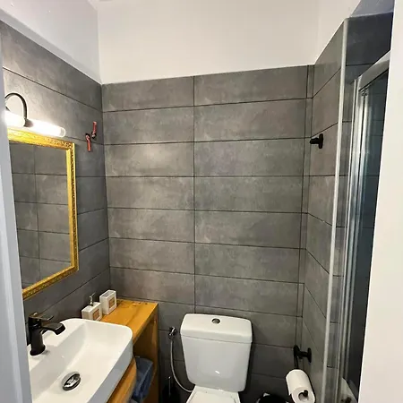 Notos Sea Front Apartment *